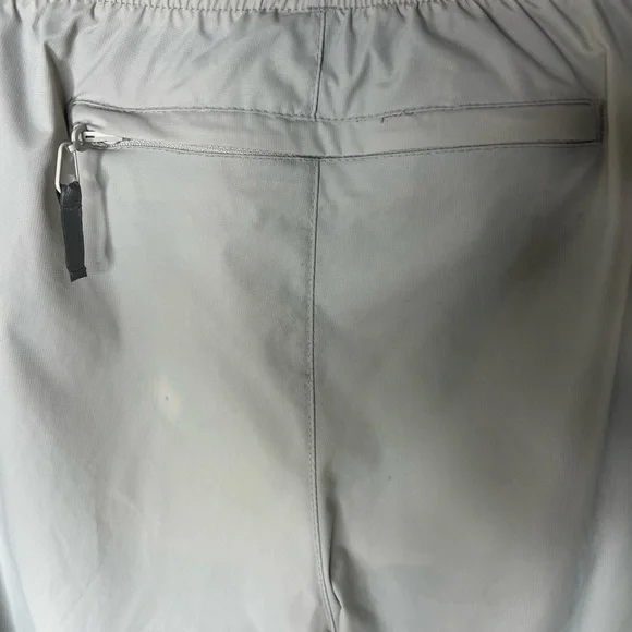 Reebok size S, gray ski pants. ￼